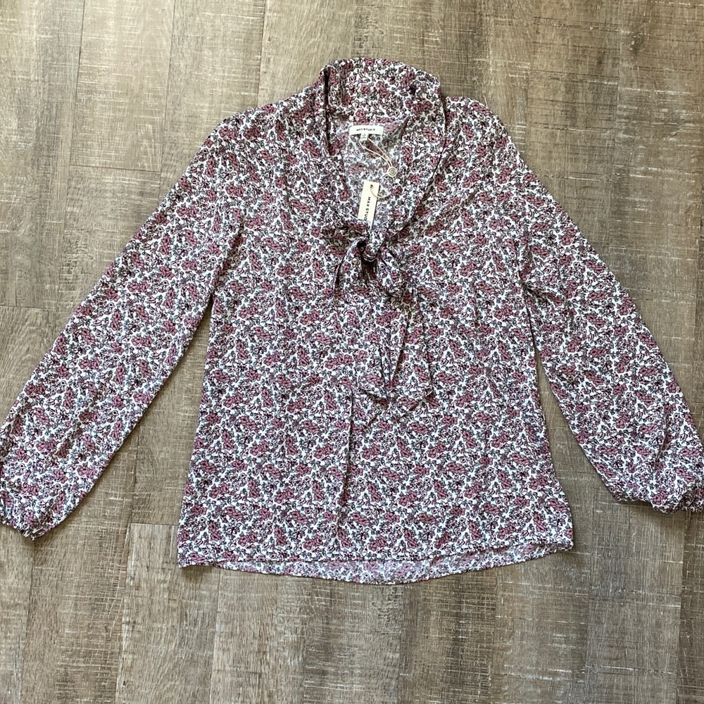 Max Studio NWT Floral Long Sleeve Blouse